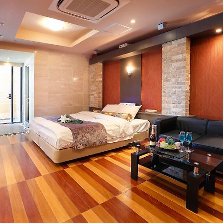 Hotel Axis -アクシス- (Adults Only) Osaka Exterior foto