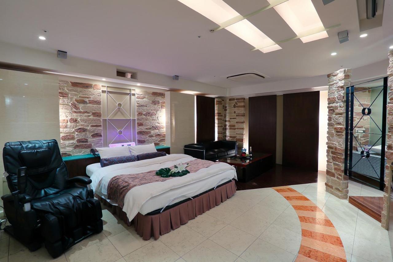 Hotel Axis -アクシス- (Adults Only) Osaka Exterior foto