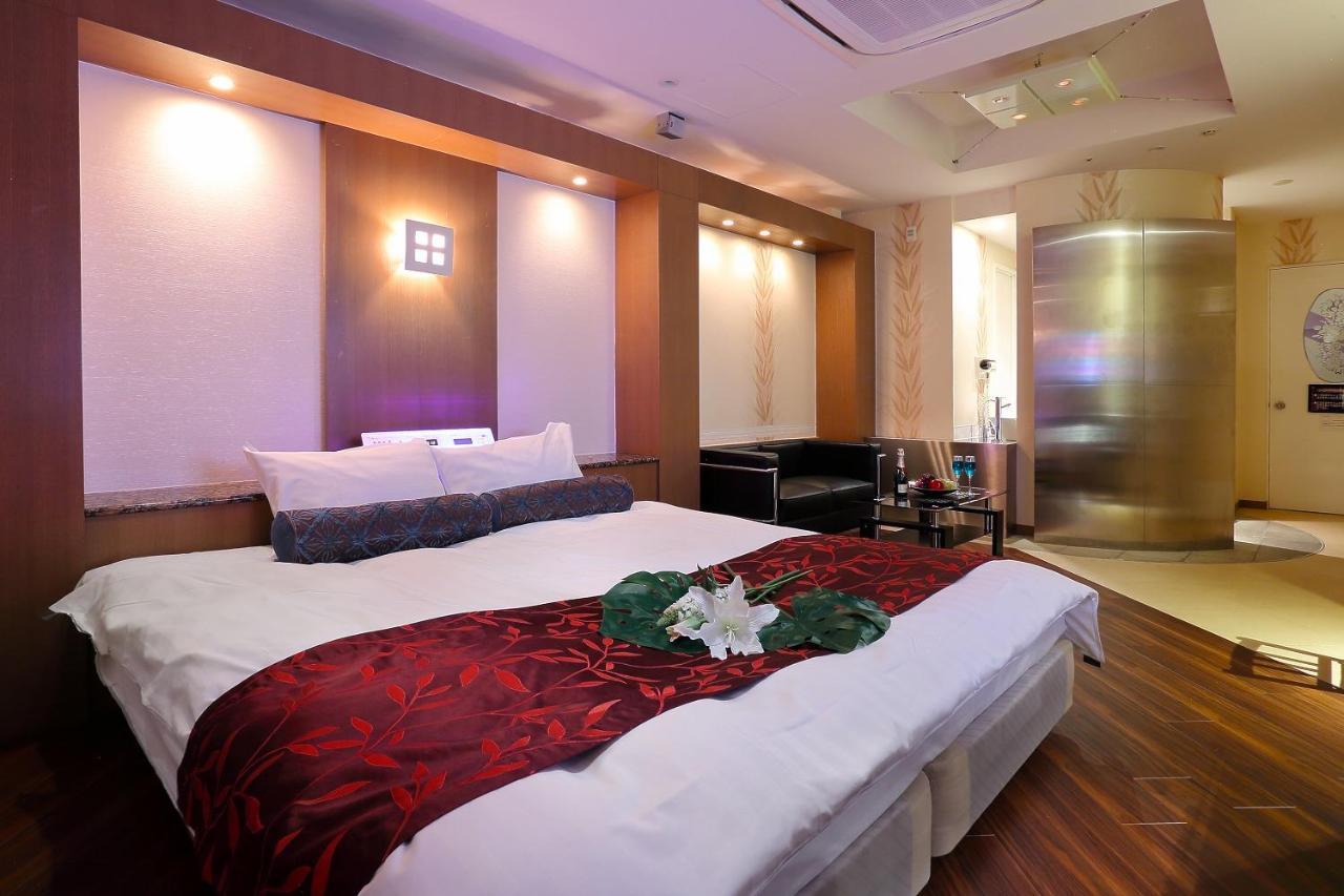 Hotel Axis -アクシス- (Adults Only) Osaka Exterior foto